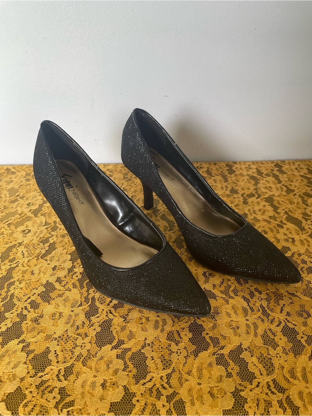 Fioni Black Shimmer Glitter Pumps, Size 7